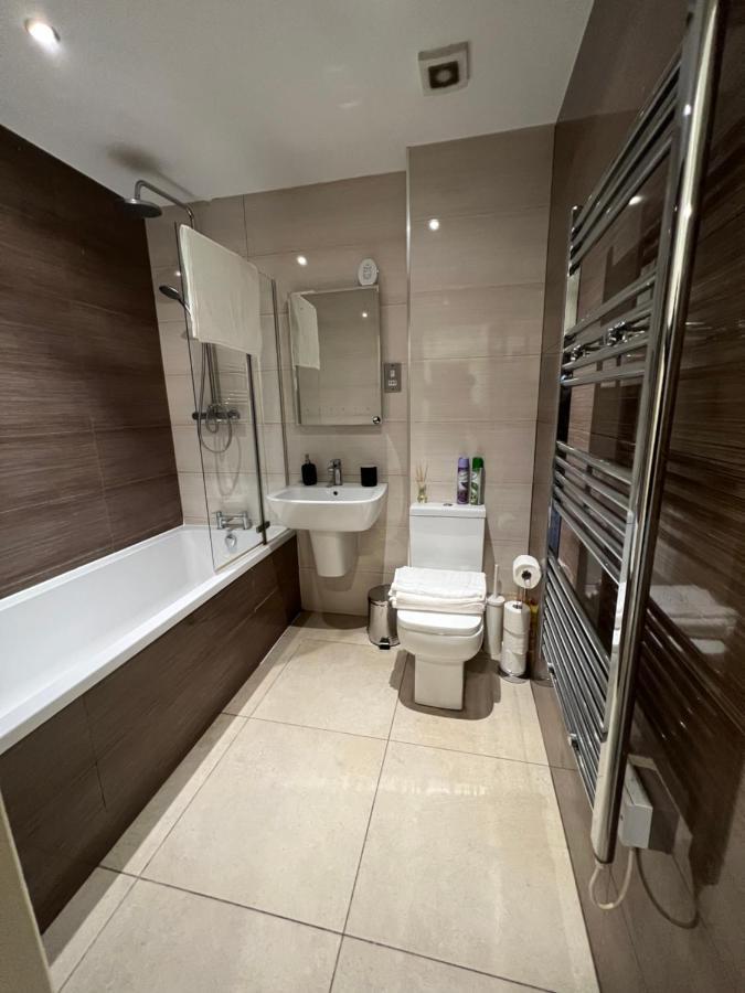 3Bed Flat 3Wc And Great Location Near Excel City Airport O2 And Canning Town Station Villa London Ngoại thất bức ảnh